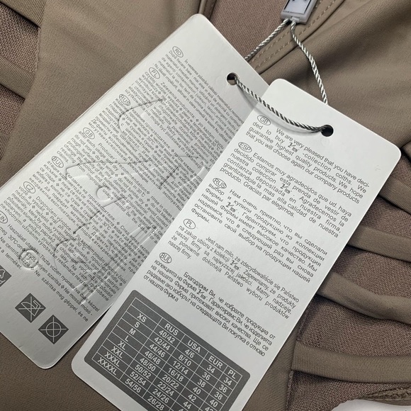 COPY - Fashion Nova’ Side Cutout Swimsuit - Picture 5 of 8